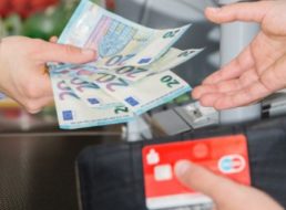 Aldi-Süd: Geld abheben beim Discounter ab sofort möglich