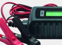 Medion: KfZ-Batterieladegerät MD 13323 für 9,95 Euro frei Haus