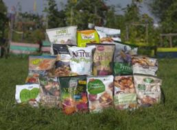 Gemüsechips: Discounterartikel im Mittelfeld, vier Produkte mit Schadstoffen